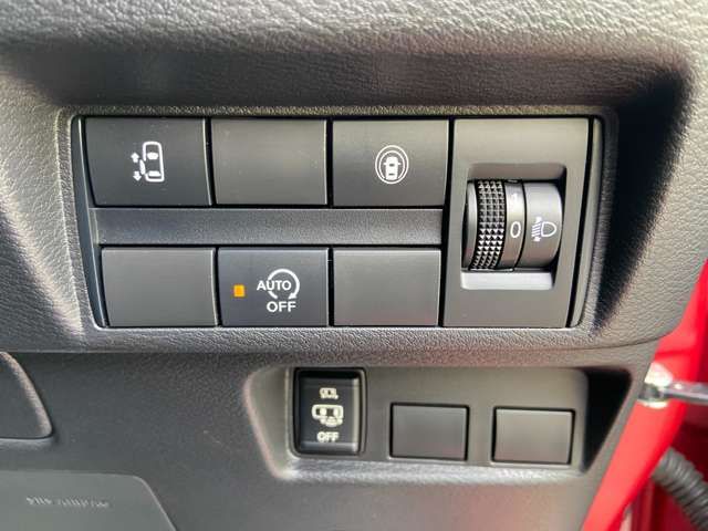 Nissan ROOX 2020-04 8167-8