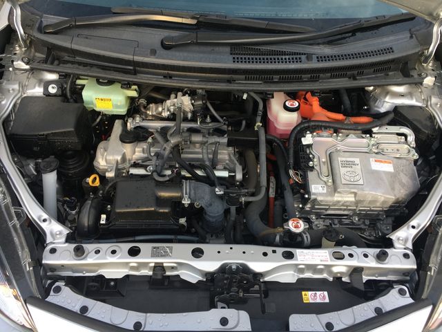 Toyota AQUA 2017-08 188141-19
