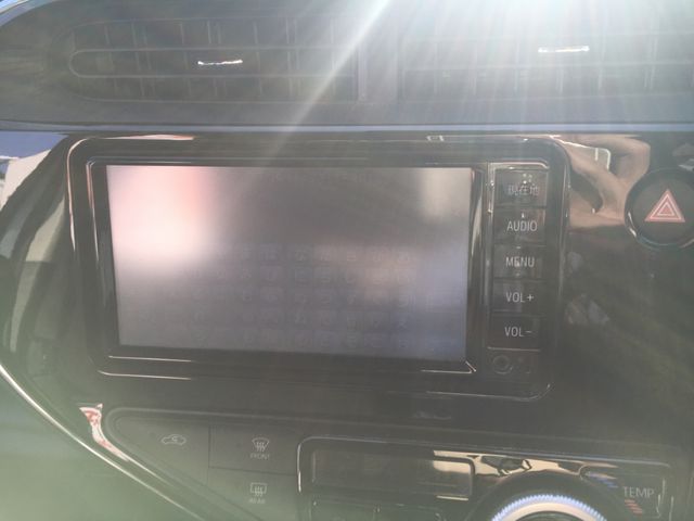 Toyota AQUA 2017-08 188141-15