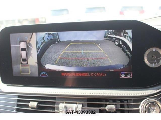 Lexus LS 2021-04 276032-2