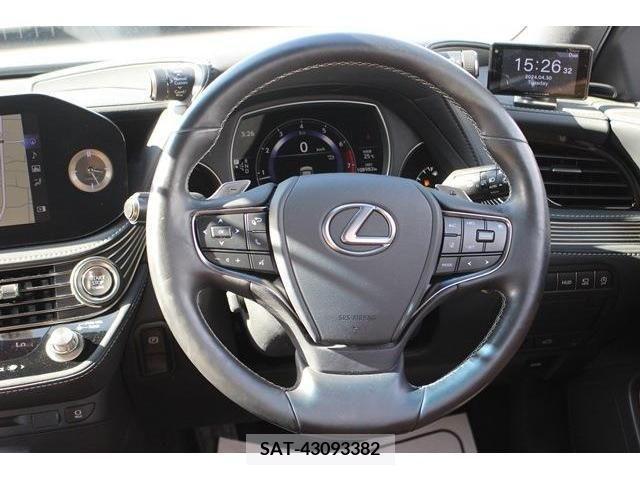 Lexus LS 2021-04 276032-12