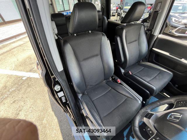 Honda STEP WGN 2014-02 324649-9