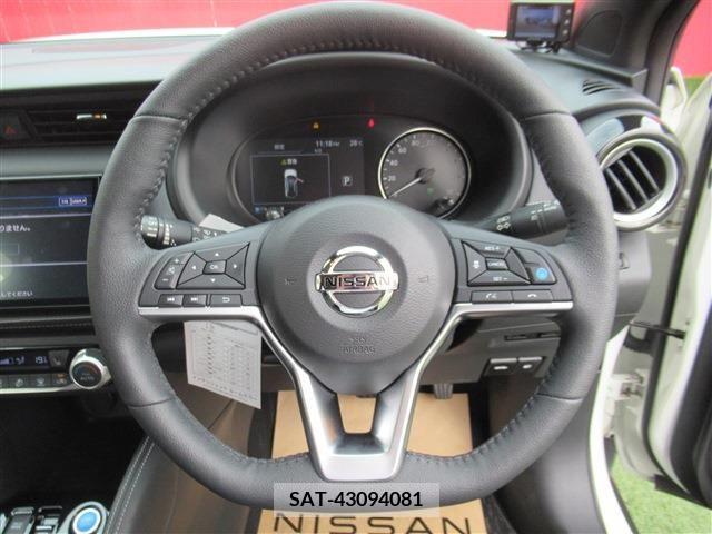 Nissan KICKS 2020-09 274077-8