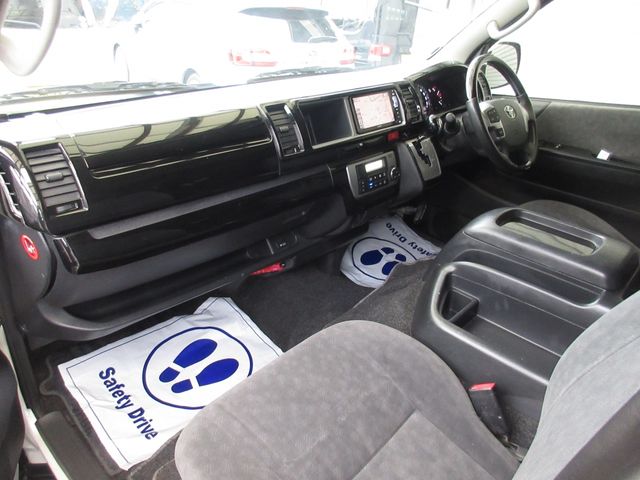 Toyota HIACE WAGON 2015-12 192179-15