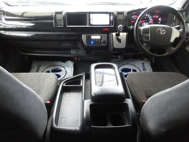 Toyota HIACE WAGON 2015-12 192179-17