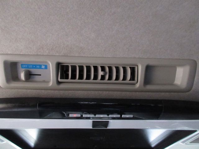 Toyota HIACE WAGON 2015-12 192179-10