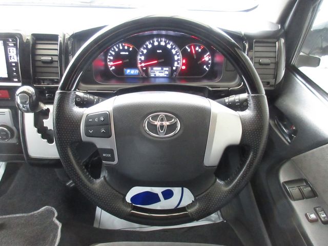 Toyota HIACE WAGON 2015-12 192179-18