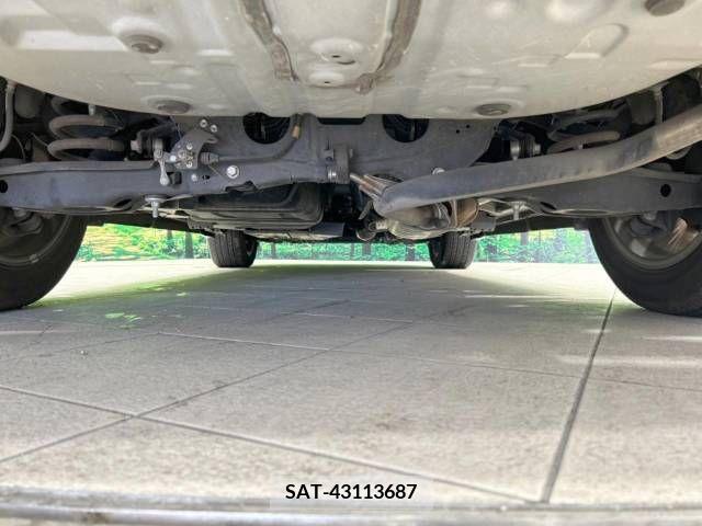 Toyota HARRIER 2018-03 213604-19