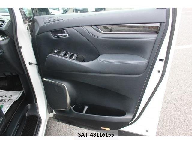 Toyota ALPHARD 2016-09 303623-12