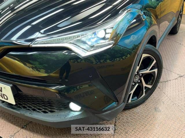 Toyota C-HR 2017-06 264192-11