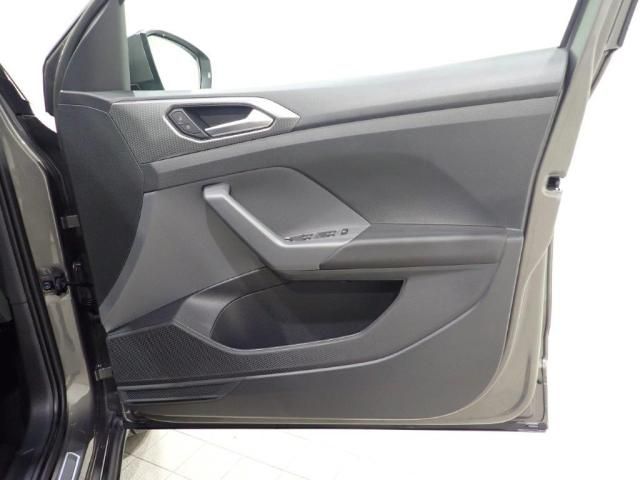VolksWagen T-CROSS 2022-03 12116-19