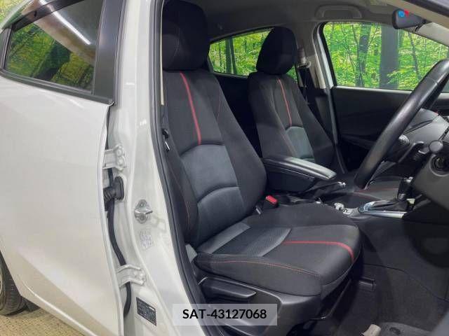 Mazda DEMIO 2014-12 268443-11
