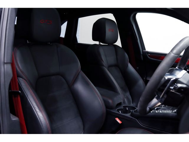 Porsche MACAN 2017-04 193573-2