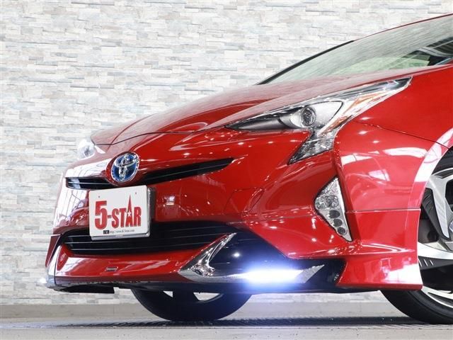 Toyota PRIUS 2017-11 28800-9