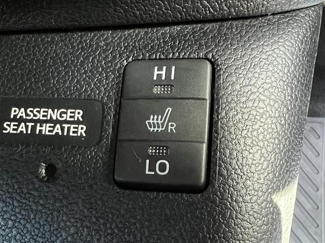 Toyota PRIUS 2017-11 28800-17
