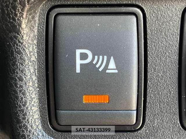 Nissan NOTE 2020-04 365489-5