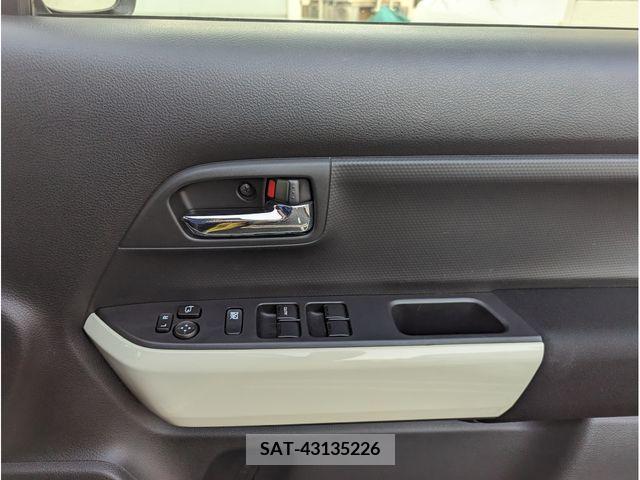 Suzuki X BEE 2021-03 211072-17