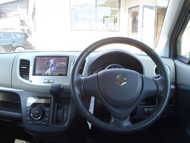 Suzuki WAGON R 2013-01 3433-8