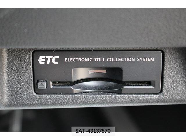 Nissan LEAF 2019-03 239948-6