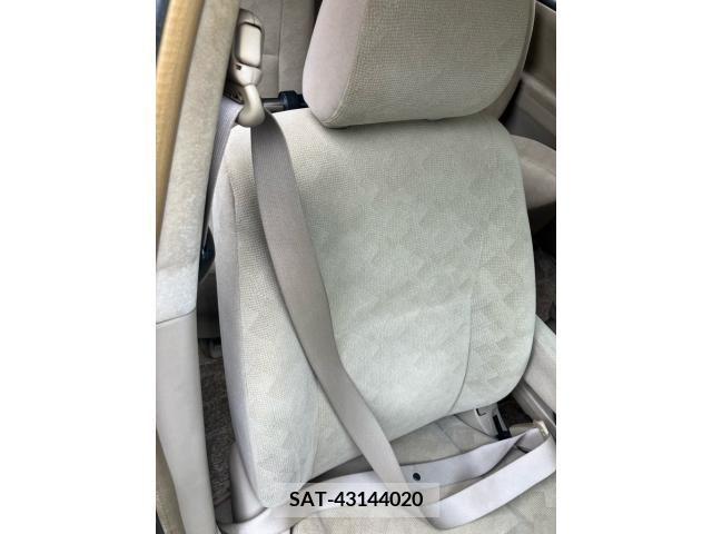 Toyota IPSUM 2003-03 355106-13