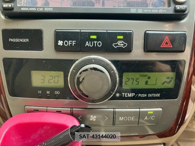 Toyota IPSUM 2003-03 355106-17