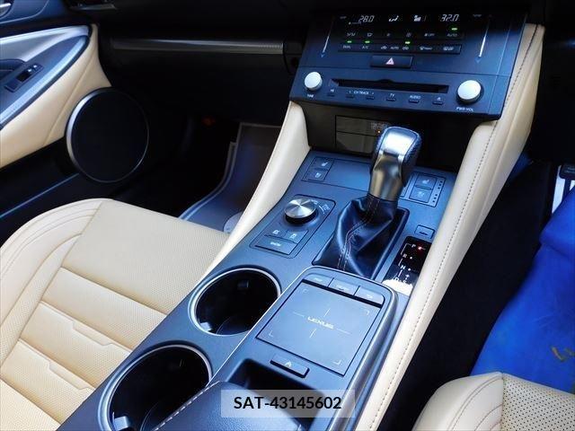Lexus RC 2018-01 300062-24