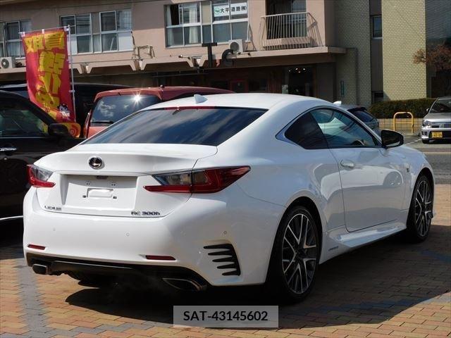 Lexus RC 2018-01 300062-4