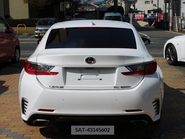 Lexus RC 2018-01 300062-3