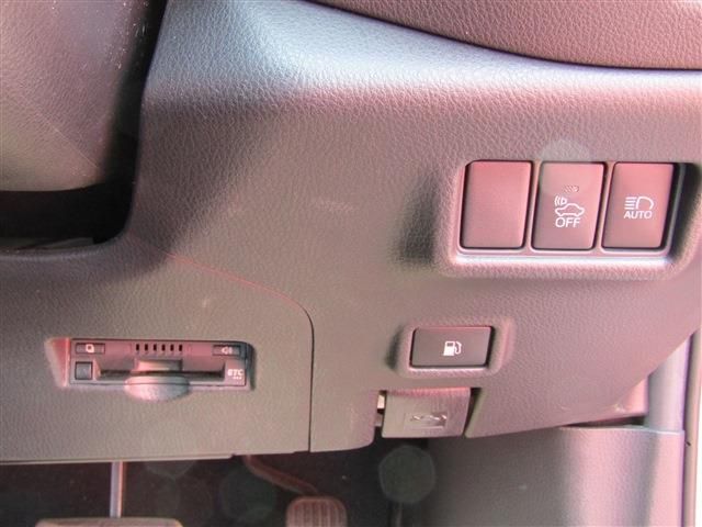 Toyota C-HR 2017-06 5242-15
