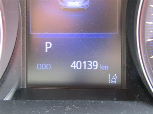 Toyota C-HR 2017-06 5242-28