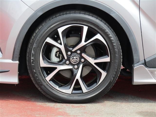Toyota C-HR 2017-06 5242-8