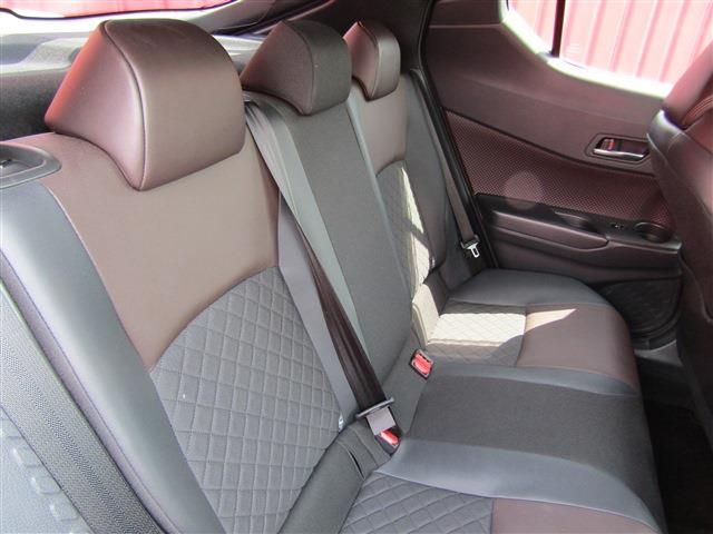 Toyota C-HR 2017-06 5242-5