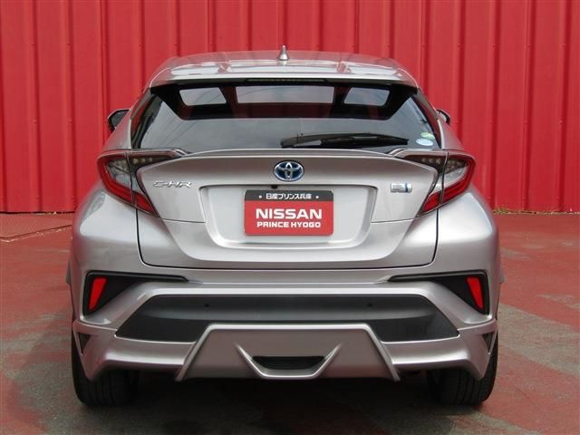 Toyota C-HR 2017-06 5242-24