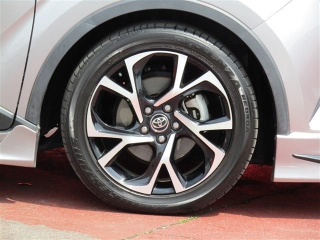 Toyota C-HR 2017-06 5242-26
