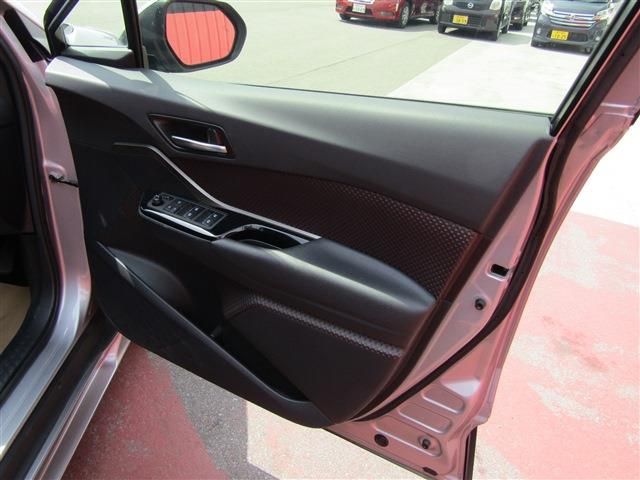 Toyota C-HR 2017-06 5242-16