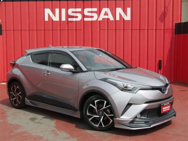 Toyota C-HR 2017-06 5242-0