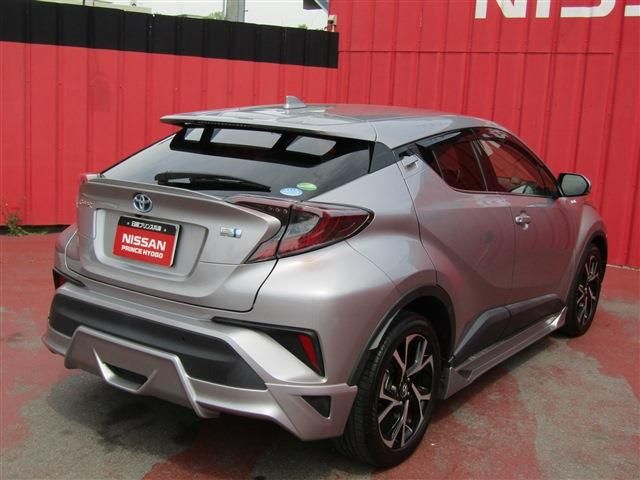 Toyota C-HR 2017-06 5242-22
