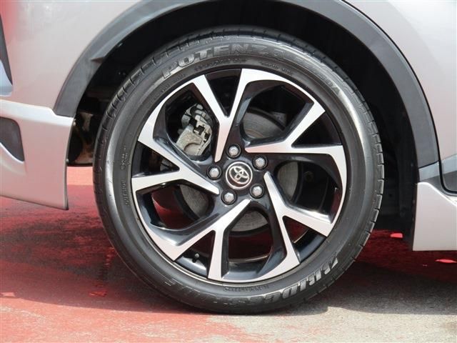 Toyota C-HR 2017-06 5242-25