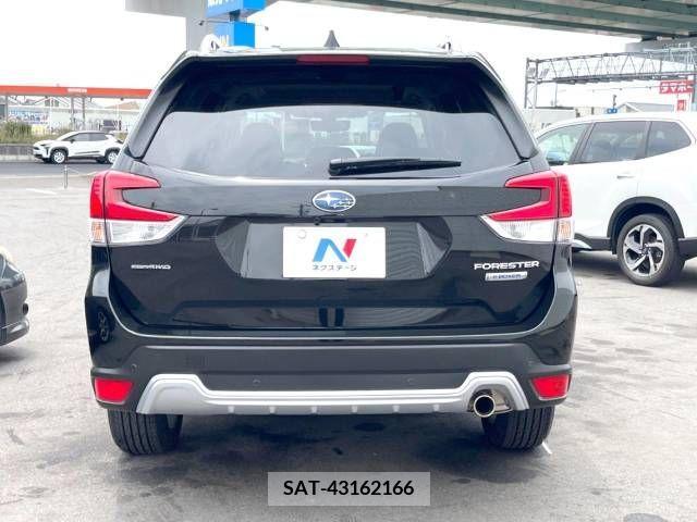Subaru FORESTER 2022-08 270169-18