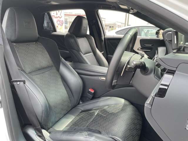 Lexus LS 2018-02 3112-10