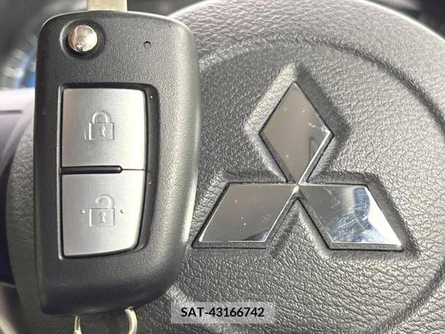 Mitsubishi EK WAGON 2022-03 300875-6