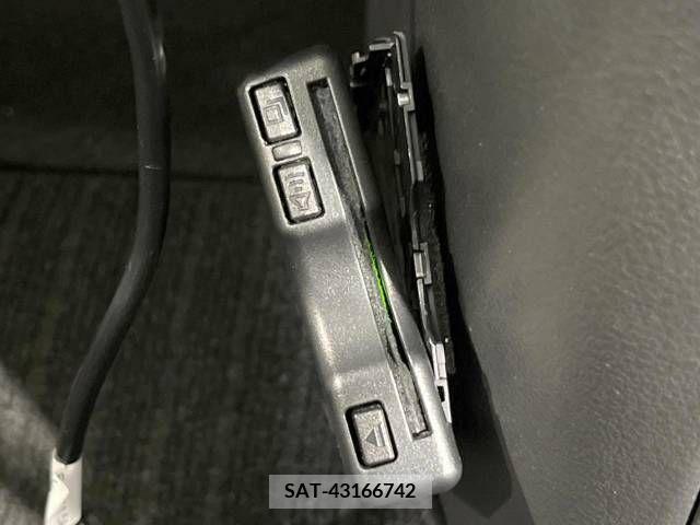 Mitsubishi EK WAGON 2022-03 300875-5