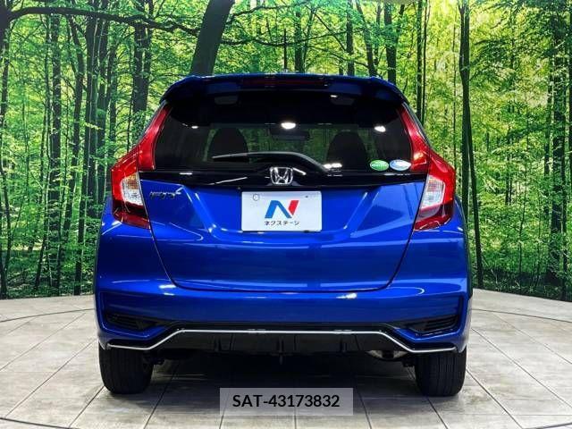 Honda FIT 2018-03 303826-15