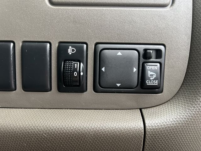 Nissan CUBE 2006-03 19556-12