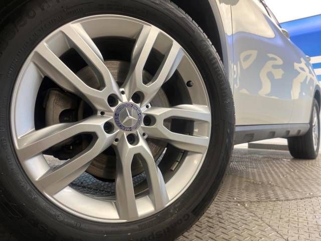 Mercedes Benz GLA-CLASS 2015-06 192197-12