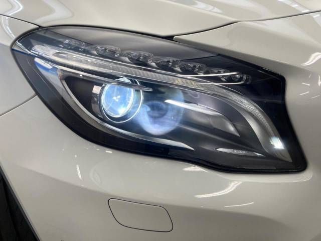 Mercedes Benz GLA-CLASS 2015-06 192197-11