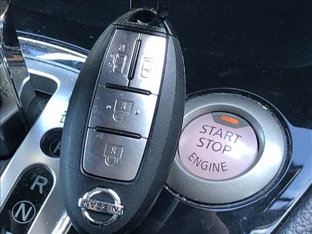 Nissan SERENA 2013-02 11489-6