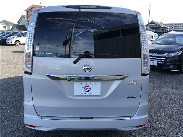 Nissan SERENA 2013-02 11489-12