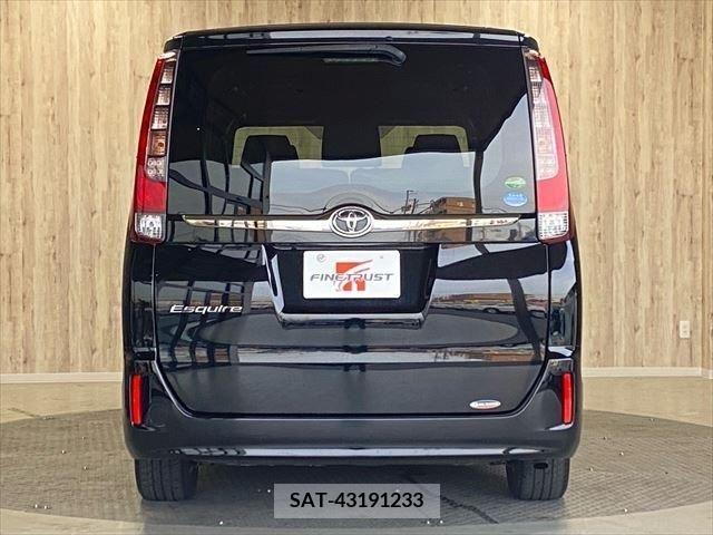 Toyota ESQUIRE 2016-03 297262-5