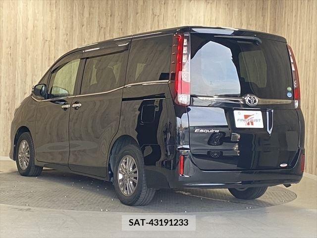 Toyota ESQUIRE 2016-03 297262-6